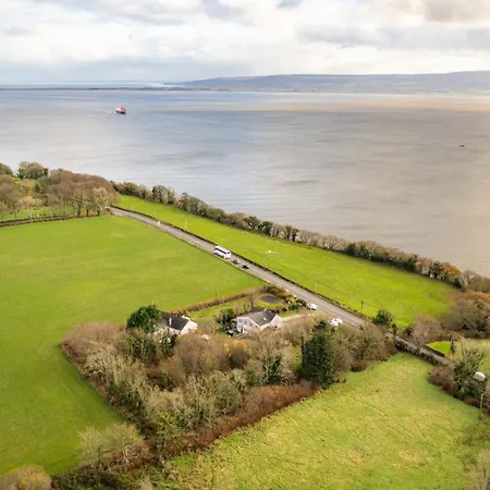 Yellow Door Nocleg ze śniadaniem *