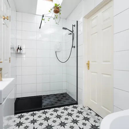 Yellow Door Bed & Breakfast Moville